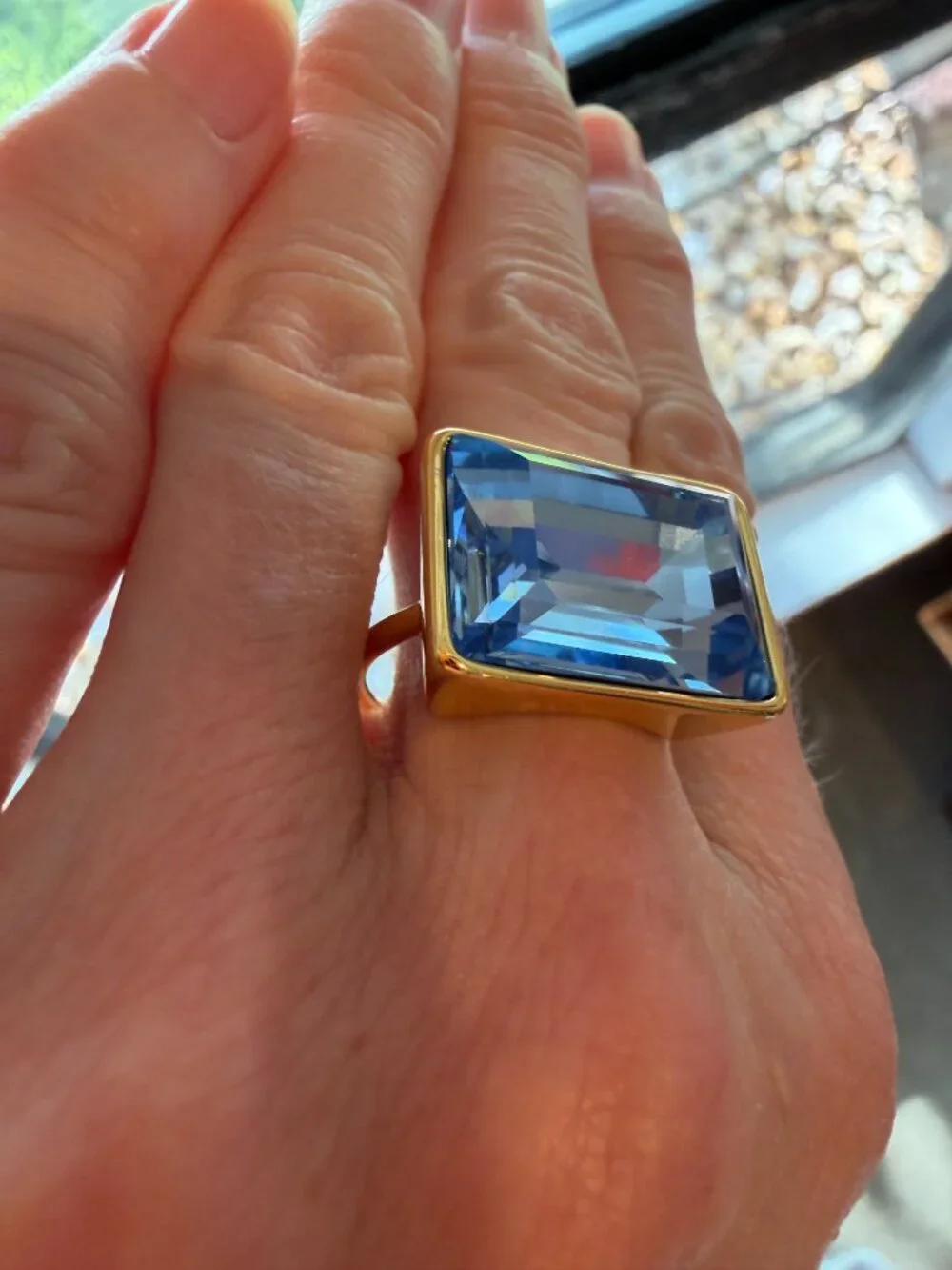 NWT Piper K 14K Gold Plate East-West Rectangular Baby Blue Crystal Ring